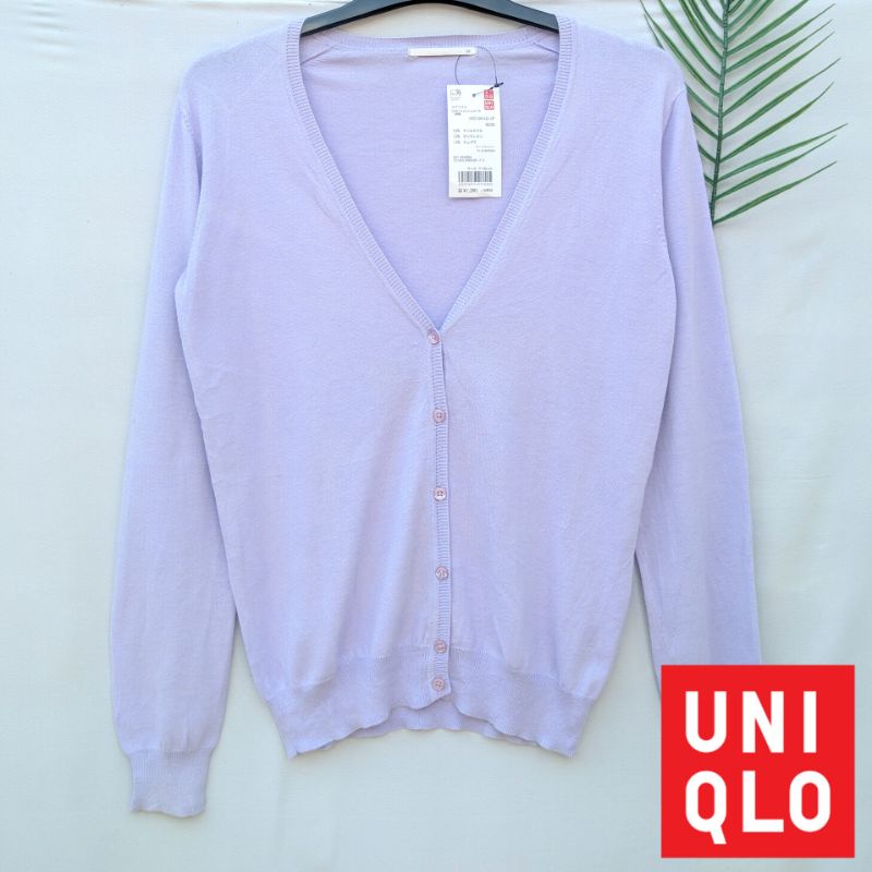CARDIGAN LILAC PRELOVED / CARDIGAN UNIQLO PRELOVED / CARDIGAN UNIQLO LILAC PRELOVED SIZE M
