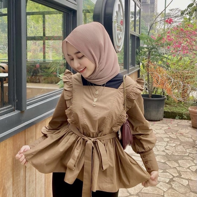 ‼️READY‼️KYARA BLOUSE - RUFFLE SQUARE NECK BLOUSE LENGAN BALON - PEPLUM BLOUSE - SQUARE TOP BLOUSE HIJAB