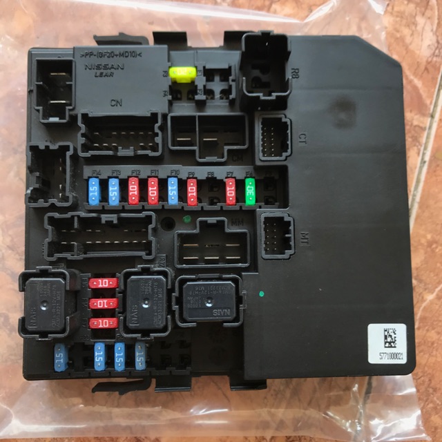 IPDM Engine / Box Sikring Nissan Evalia