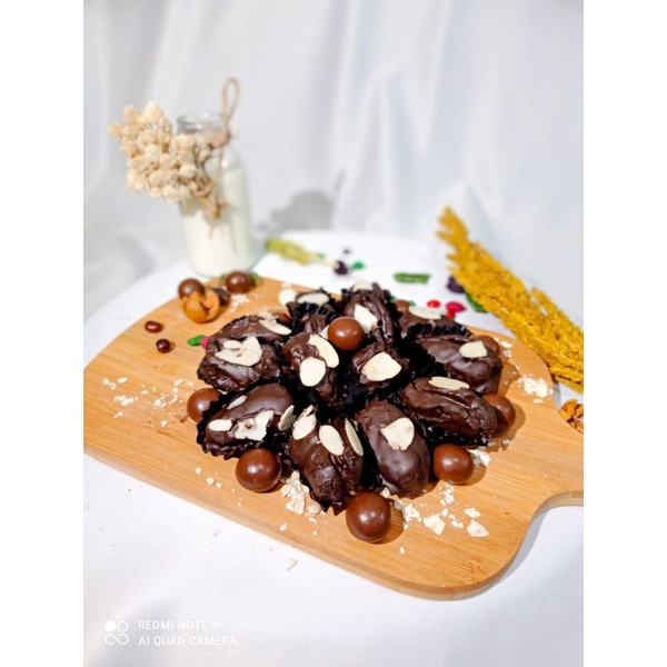 

Cookies Kurma Almond