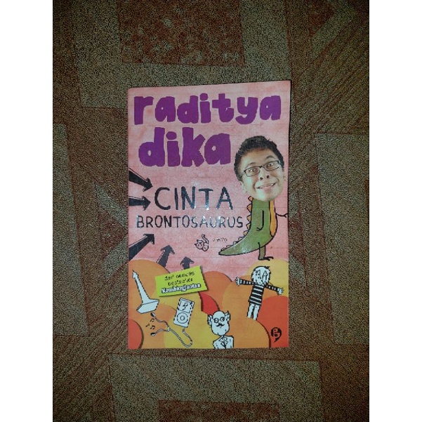 novel cinta brontosaurus (buku bekas)