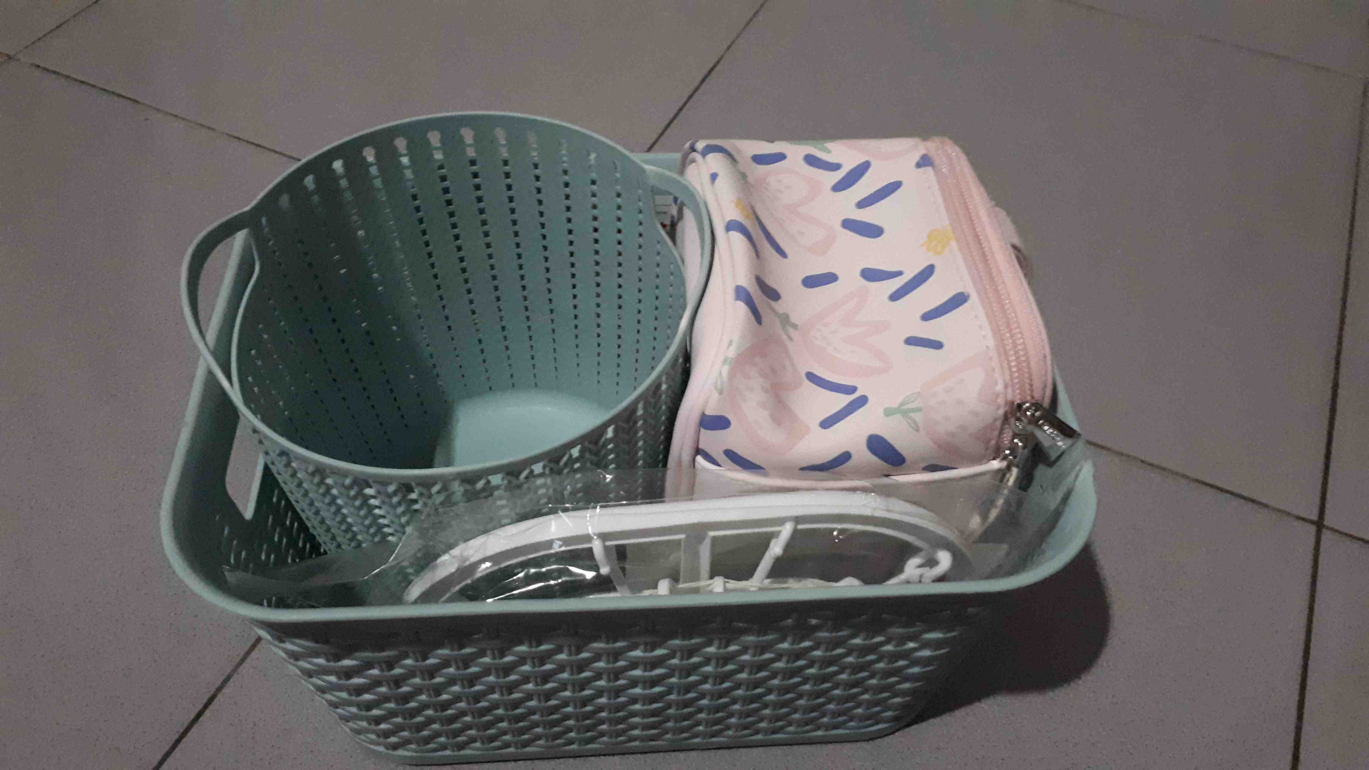 Small Plaited Rectangular Storage Bucket 5 Warna Miniso