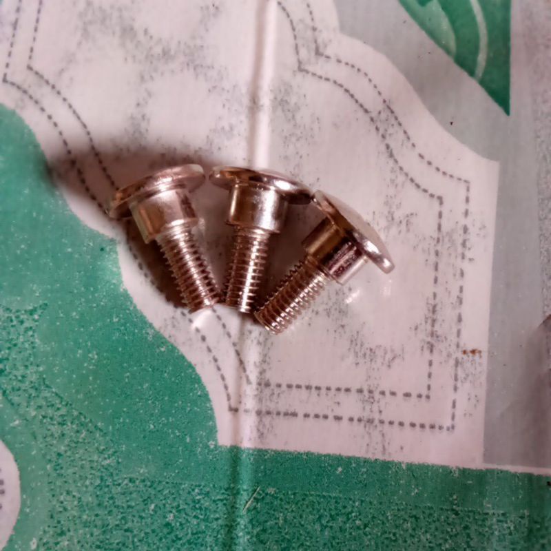 baut tutup gear depan fizr