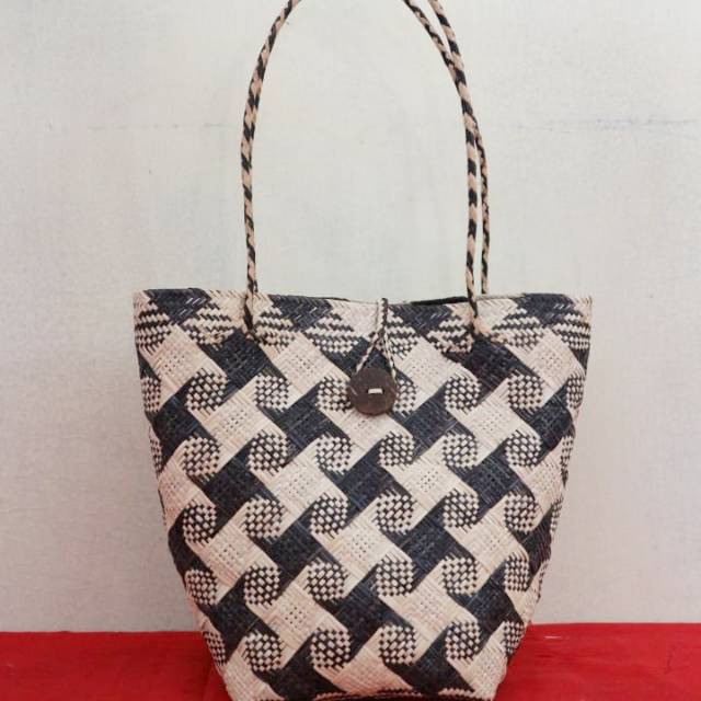 Tas Anyaman Rotan Tas Wanita Tas Jinjing Khas Gohong Kalimantan Tengah