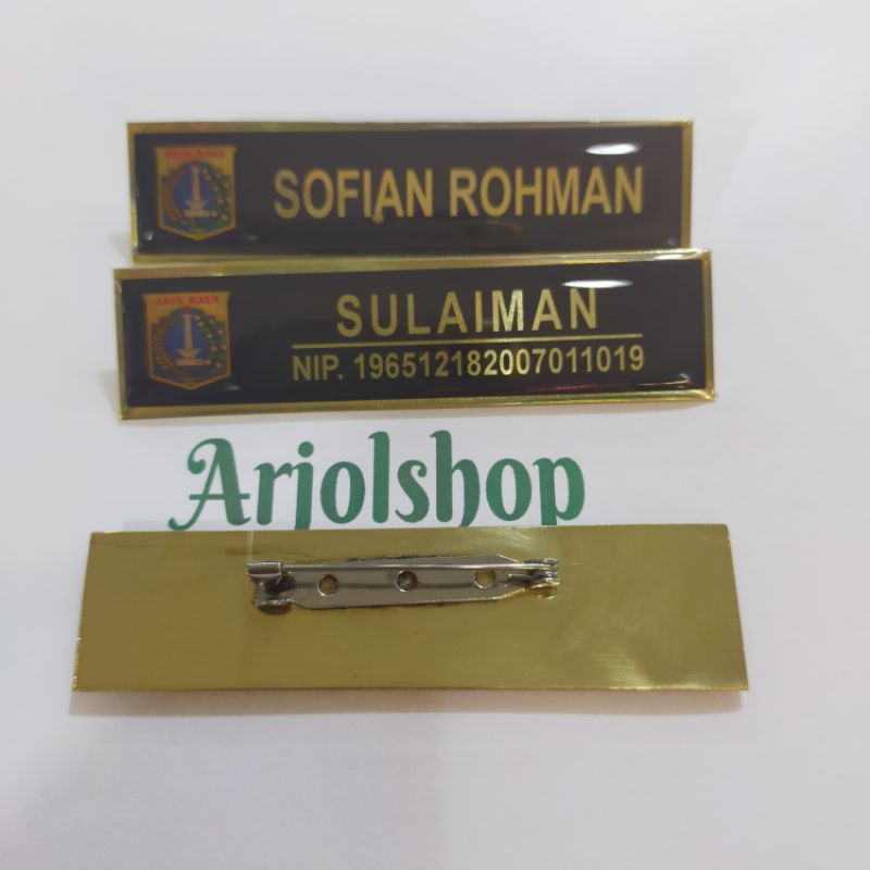 

papan nama/name tag/ nama dada logam Kuningan