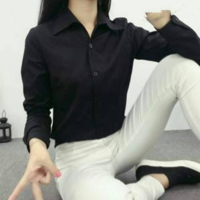Kemeja formal wanita hitam polos