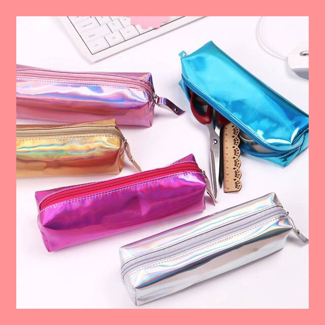 

Tempat Pensil Hologram