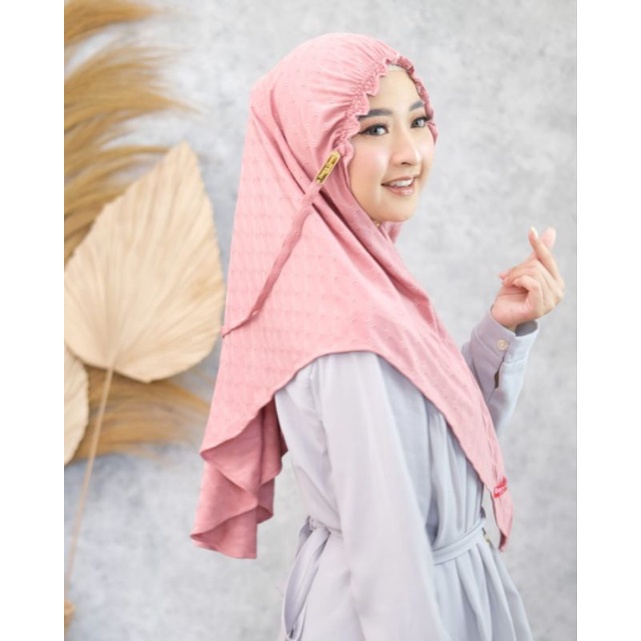 bergo rania kerut muka