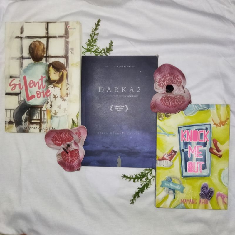 PRELOVED NOVEL WATTPAD  ORIGINAL MURAH