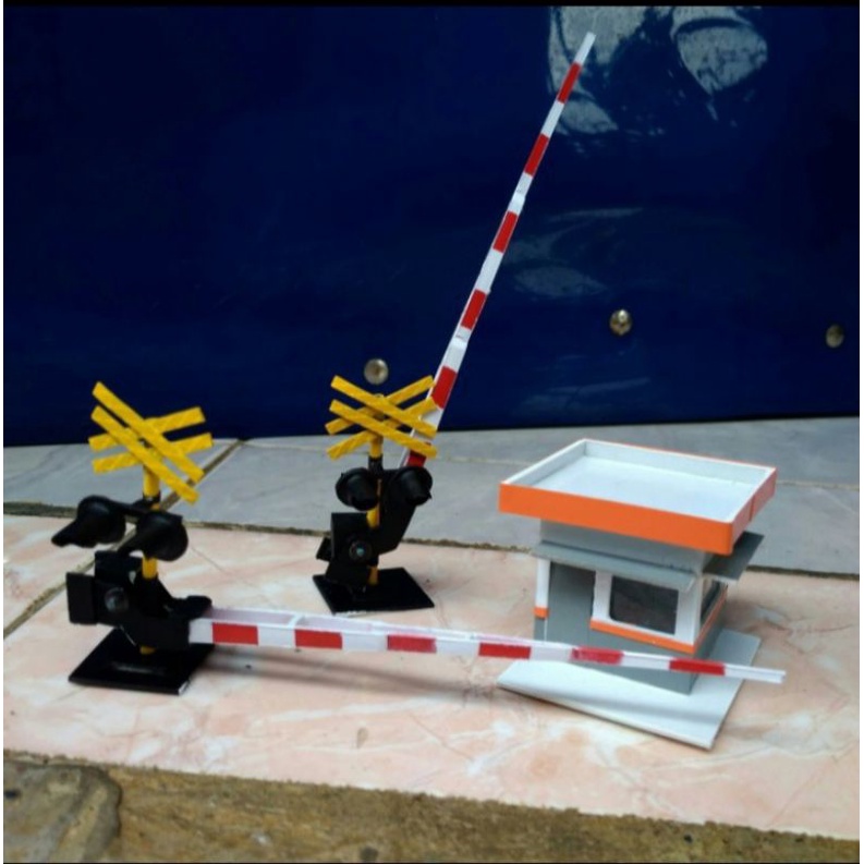 miniatur perlintasan kereta api palang pintu pjl satu set scale 1:87 HO