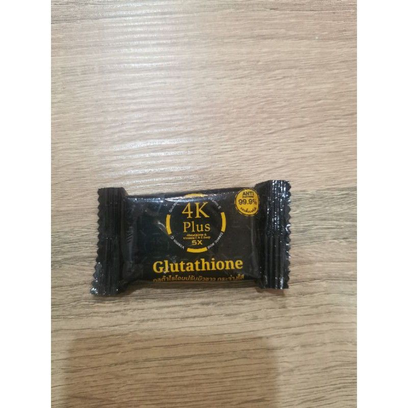 4K PLUS SOAP GLUTATHIONE AND VITAMIN C & E SABUN WAJAH
