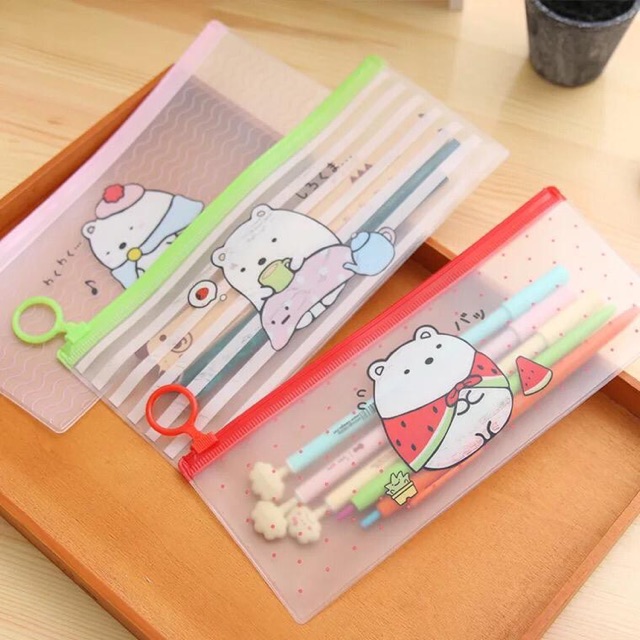 

Kotak Pensil zip Transparan White Bear