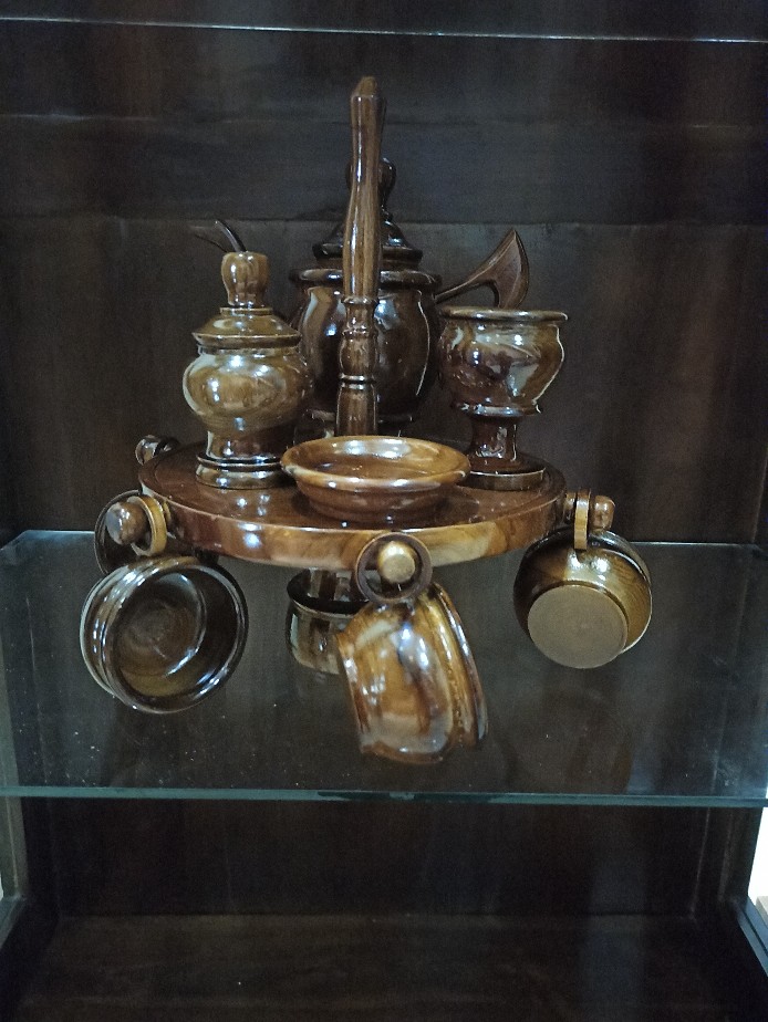 Teko Hias Cangkir Gantung Dari Kayu Hiasan Meja Kayu Jati