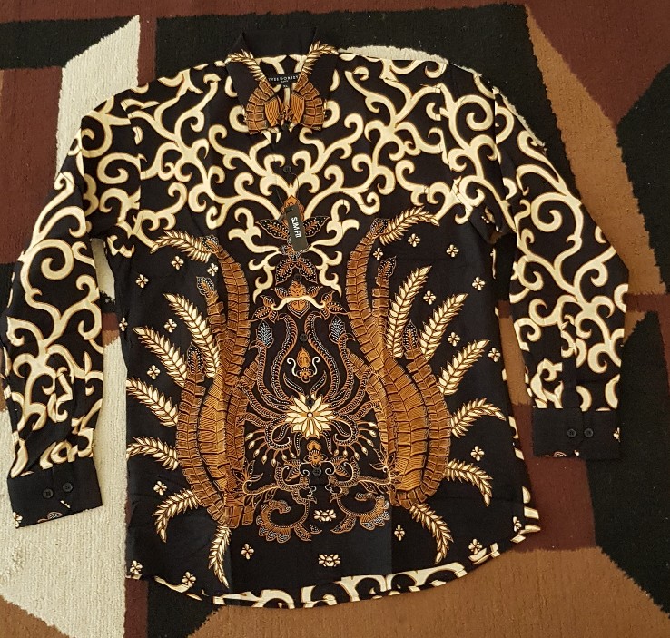 Vio Roldan Kemeja Batik Pria Batik Premium Batik Unik