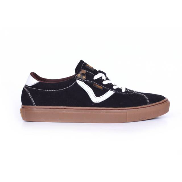 Sepatu Lokal Shoes Local Pride Cevany Ballad Os Low Cut Black Gum