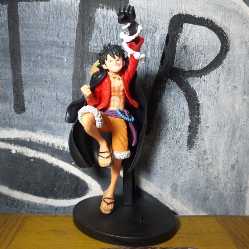 Mainan Action Figure Monkey D Luffy