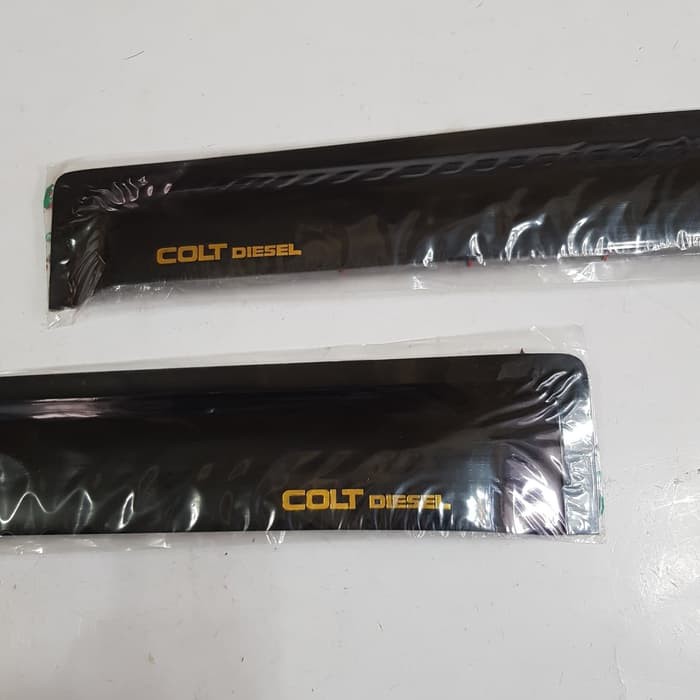 Talang Air Variasi / Door Visor Colt Diesel PS Lama PS100 Umplung PS120 Umplung Dadone