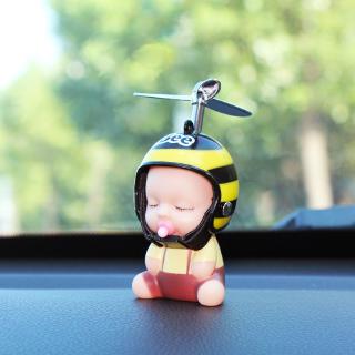 Pajangan Dashboard Mobil Desain Bayi  dengan Helm  Baling 