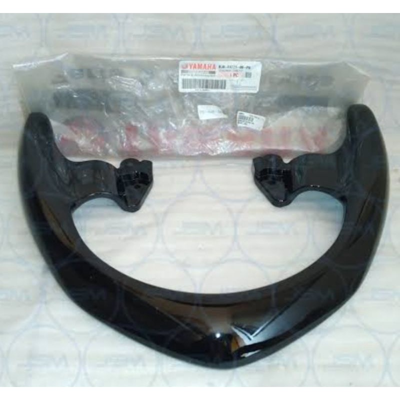 Begel Behel Jok Belakang HITAM Yamaha Fino 125 FI Grande ORIGINAL BJ8-F4773-00-P0 Distributor Sparep