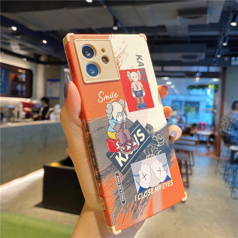 Case Motif Kartun KAWS Tahan Guncangan Untuk iPhone 11 12Pro Max 7 8 Plus 12 Xr Xs Max 11 Pro Max