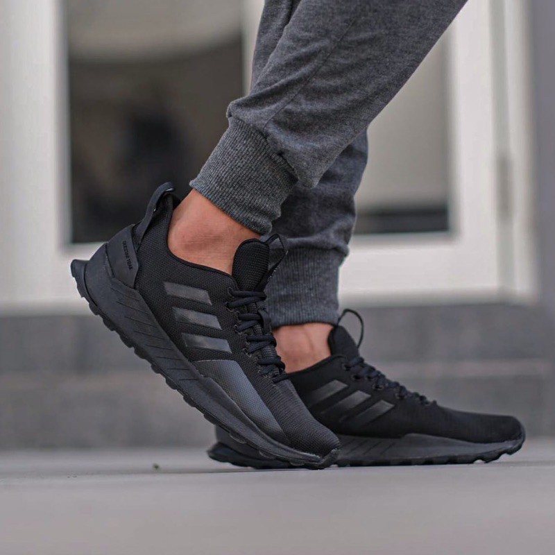 ADIDAS QUESTAR TRAIL ALLBLACK
