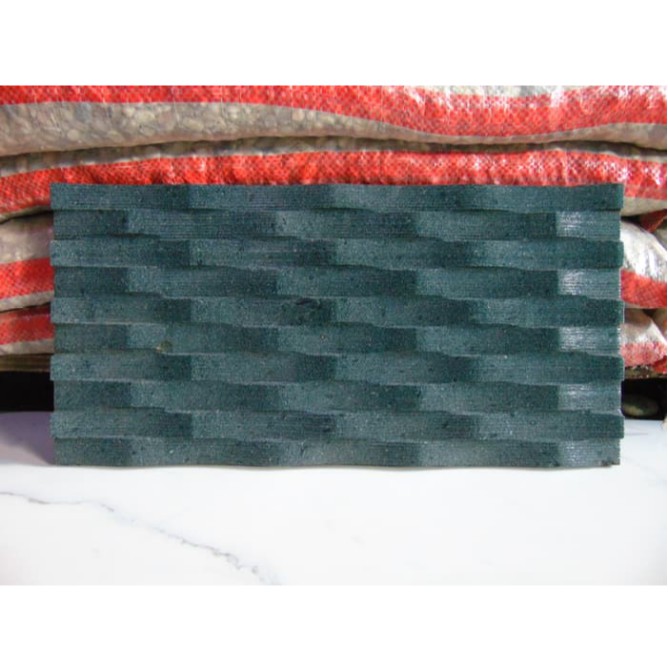 BATU ALAM ANDESIT ALUR TIKAR 20 cm X 40 cm