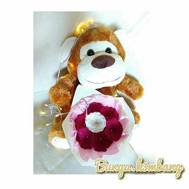 

Buket bunga flanel ukuran S