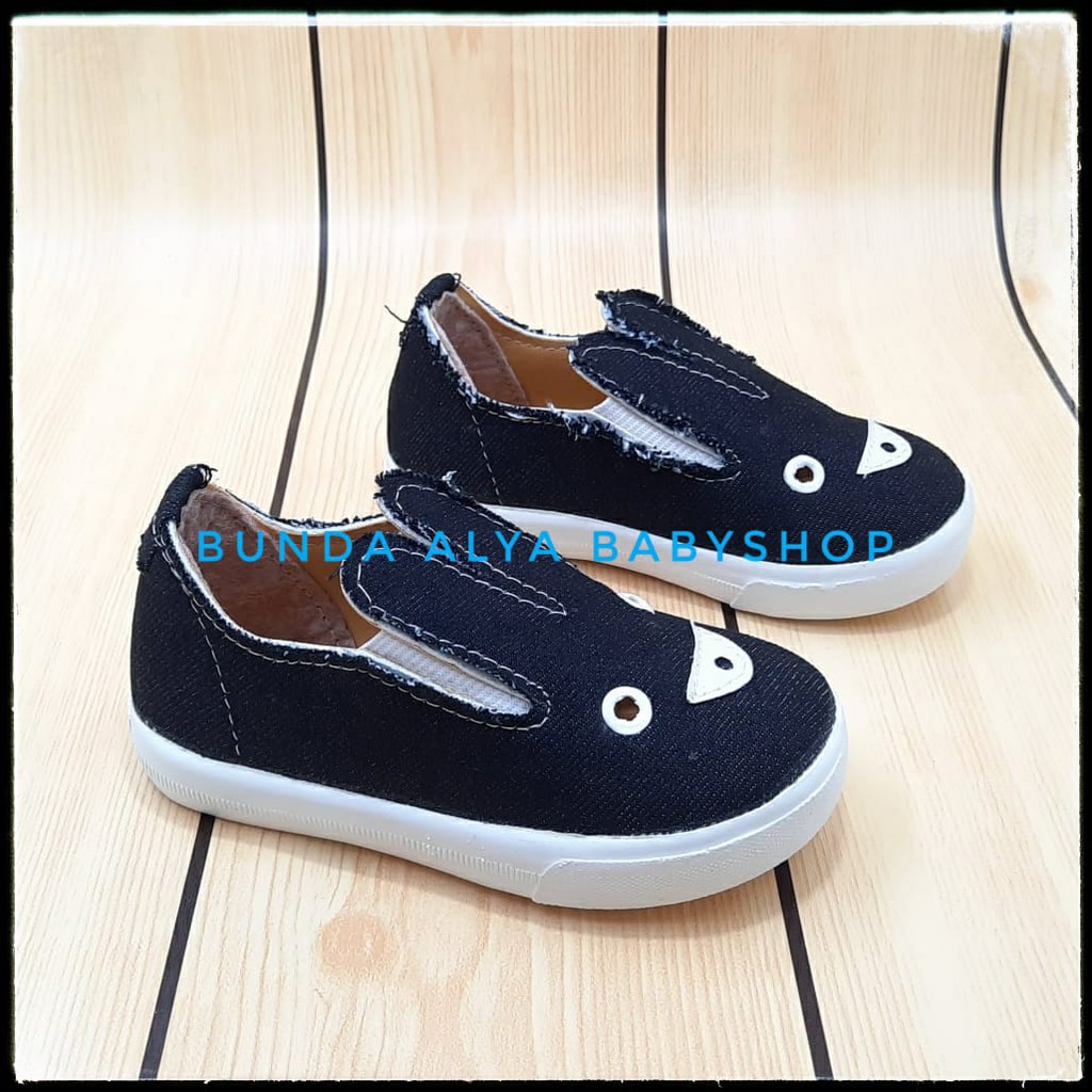 Sepatu Anak Jeans Usia 1 - 4 Tahun HITAM Sepatu Anak Cewek Cowok Jeans Denim Alas Karet Anti Licin Size 22 - 30