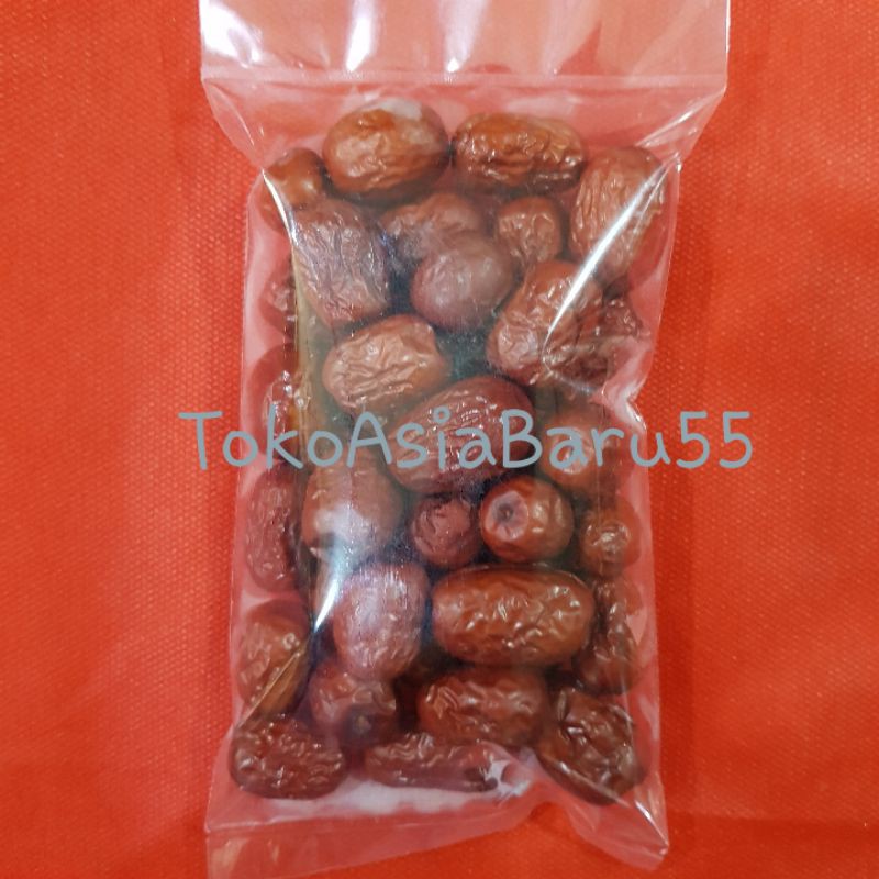 

Angco / Kurma Merah Ukuran sedang 100gr