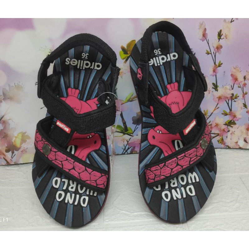 SANDAL GUNUNG ANAK ARDILES ORIGINAL HARGA OBRAL cuci gudang tidak dus aslinya