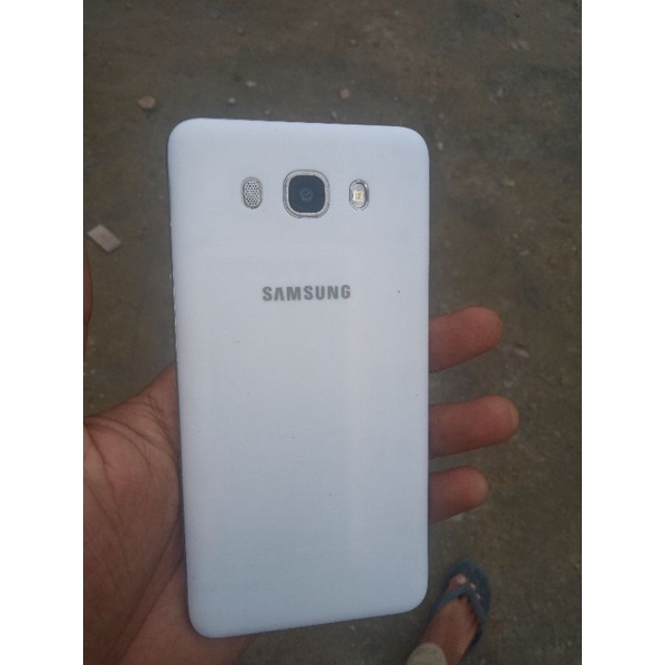 Samsung J7 2016