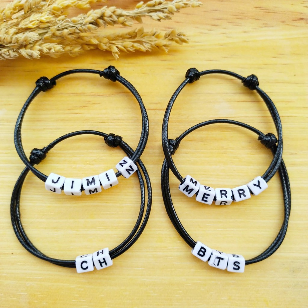 [ Dadu Putih ]Gelang huruf/gelang inisial/gelang vintage/gelang couple/gelang persahabatan