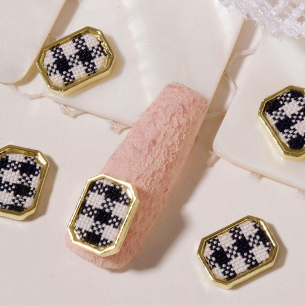 Agustinina Pesona Kuku DIY Logam Desain Fashion Manicure Aksesoris Nail Drill Plaid Nail Rhinestones