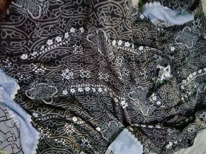 Couple Batik Semi Sutera Solo Kode 2900