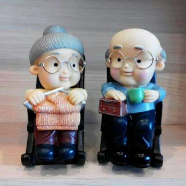 Celengan kakek nenek