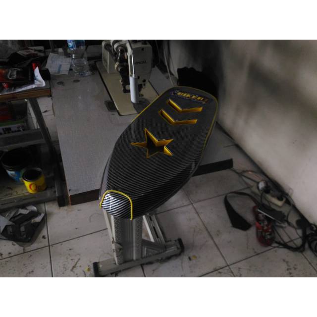 Jok slim c 70 variasi lubang bintang