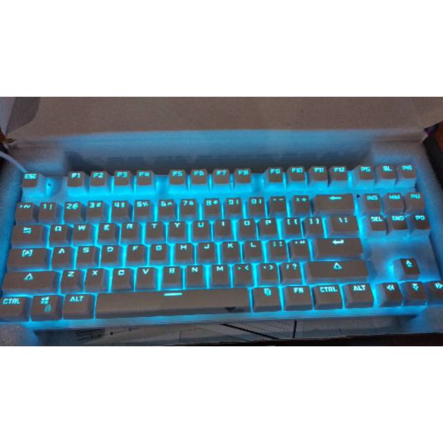 Keyboard gaming rgb warna putih