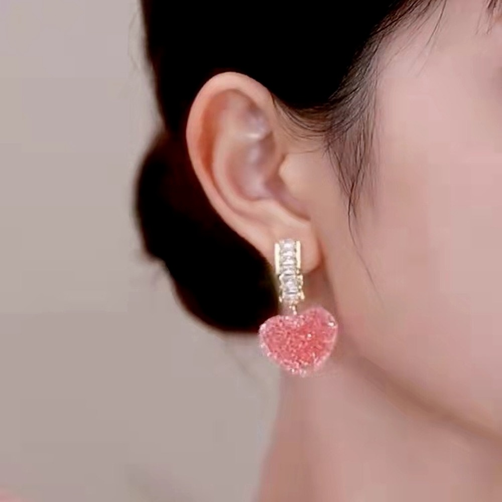 Anting Tusuk Bentuk Hati Lucu Untuk Wanita