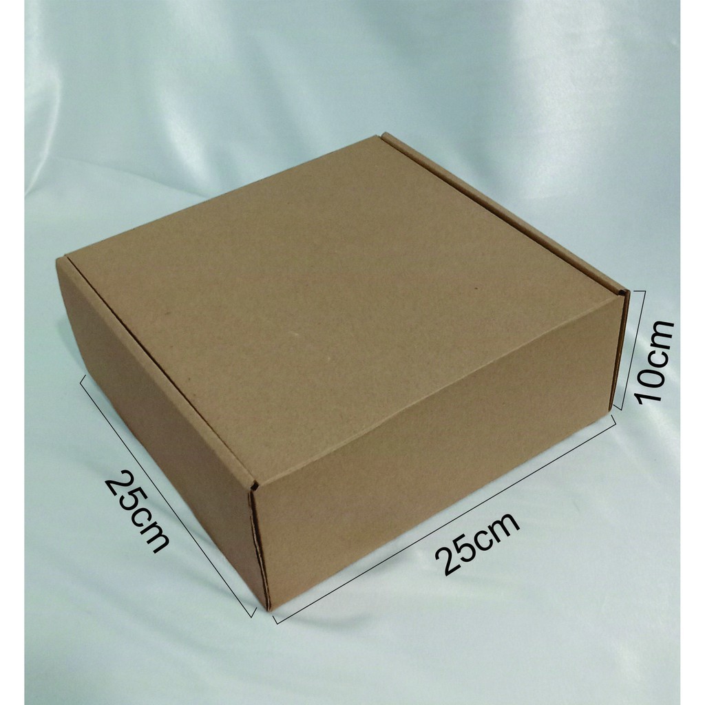 

BOX / KOTAK / KARDUS 25X25X10 cm Polos / Die Cut/ Box Hampers/ Box Gift (10 PCS)