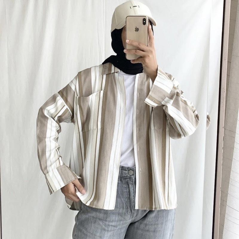 BEFAST - ZFF OOTD Tunik Wanita DEAYA / Cerena Dorothy Earthy Shirt / Kemeja Garis-Garis / Atasan Lengan Panjang / kemeja Outer / Pakaian Casual Wanita / Outfit Wanita Modis / Kemeja Stripe Terlaris / Termurah