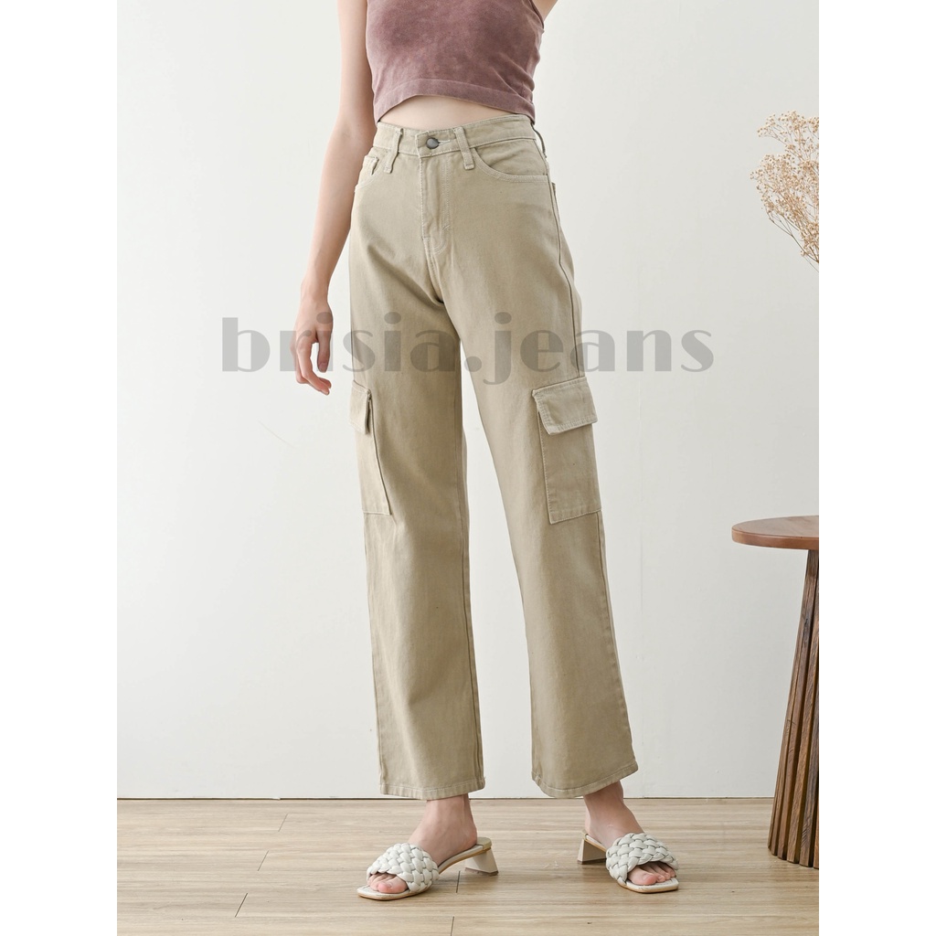 BRISIA JEANS - HYE-JIN Cargo Boyfriend Jeans (Highwaist) - Size 27-33 - Celana Cargo Wanita