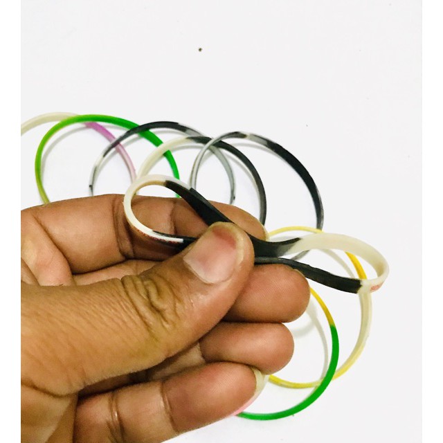 Gelang tangan adidas  10.000 dapat 10 biji