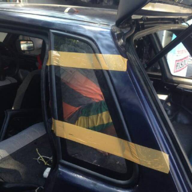 Karet lis Kaca mati bagian belakang Suzuki Forsa