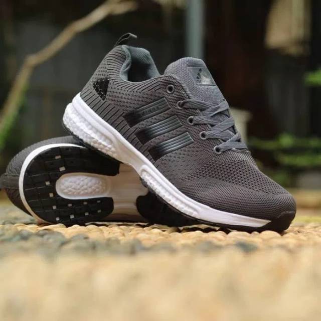 Sepatu Adidas Running Grade Original