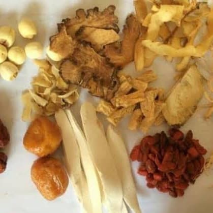 

HS Tim Ayam Obat 12 Herbal 100 g Sup Herbal Akar Ginseng