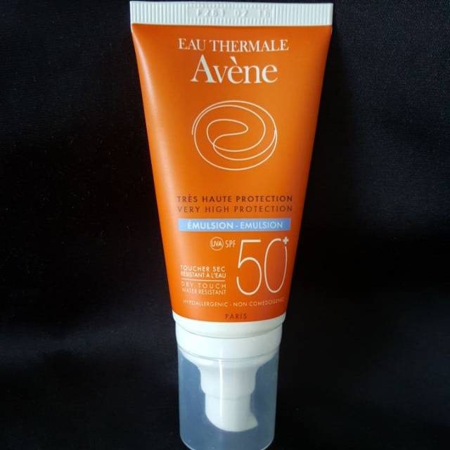 EAU THERMALE AVENE Avène sunblock spf50 very high protection emulsion