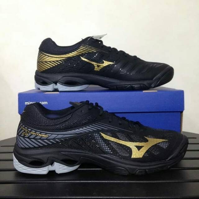 harga sepatu mizuno wave lightning z4