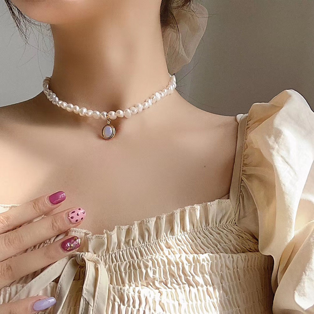 Needway  Luxury Clavicle Choker French Moonstone Pendant Collar Necklace Natural Freshwater Pearls Elegant Irregular Stylish Baroque For Women Fashion Jewelry/Multicolor