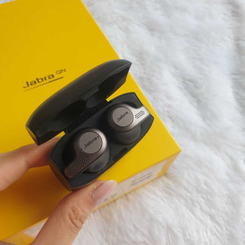 Preloved ORIGINAL Jabra Elite 65t wireless earphone second bonus 2 silicone case