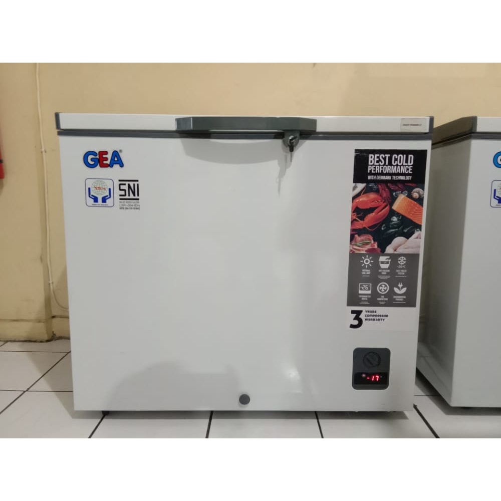 Chest Freezer Gea AB-226-R. Kapasitas 220 liter